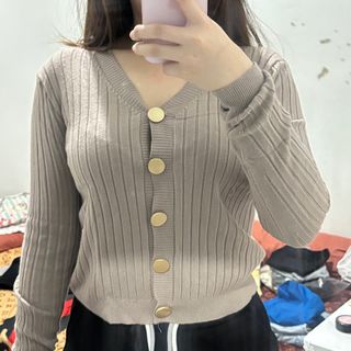 (Kategori: ) berada di . Dikirim oleh ciiikaaa (ID iklan 1360954496, Gambar 1). Deskripsi: .