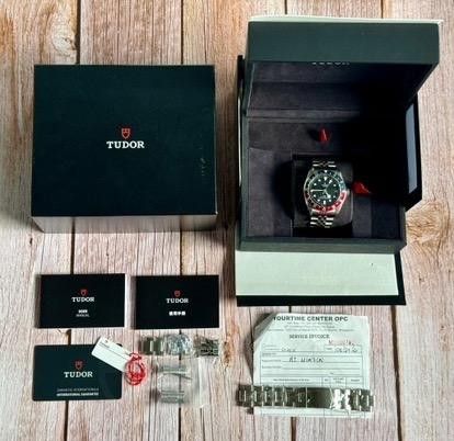 Tudor 2021 GMT PEPSI (Category: Luxury Watches) located in Pasig City. Submitted by cezzdg (Listing ID 1360984668, Image 2). Description: 2021 Tudor GMT ( pepsi ) • 2021 Model • Ref. No. 79830rb • Calibre MT5652 ( approx 70hrs ) • 41mm • Box , Manual , Hangtag , NFC Card • 2 bracelet options ( Uncle jubillee , Original Tudor Oyster Bracelet ) • Warranty until 2026 • Foreign AD • YourTime Authenticated ( with Receipt ).