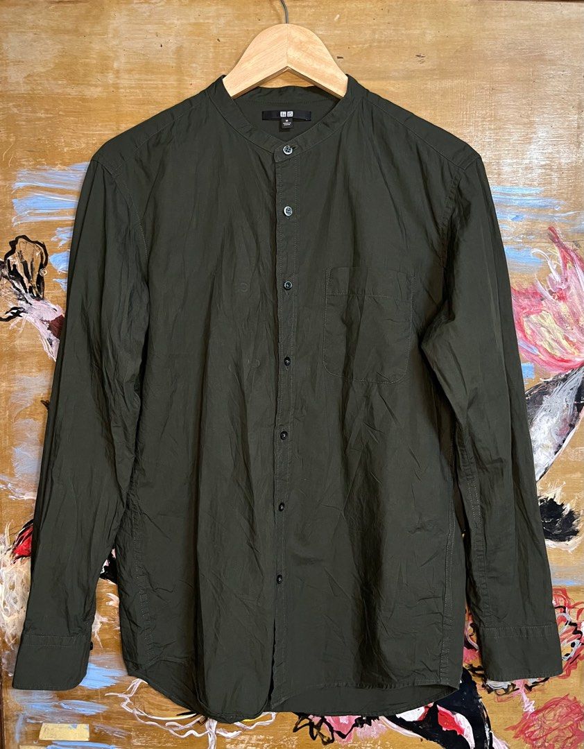 Uniqlo | Polo Buttons Down | Chinese Collar (Category: Formal Shirts) located in Silay City. Submitted by strangefindsph (Listing ID 1360929679, Image 1). Description: Size Medium On Tag 🏷️ Dimes L 28 | W 21 Excellent Condition Color - Battle Green Ship Via JNT Gcash Payment Always Open To Negotiate .