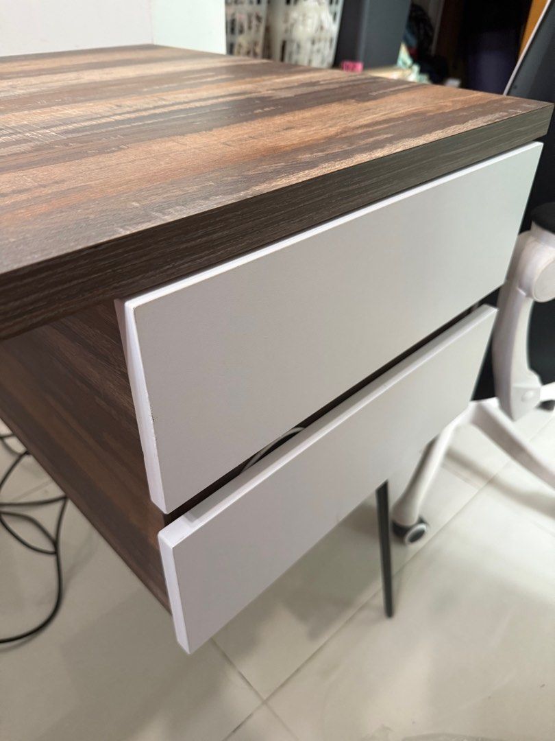 Work/Study Desk (Category: Tables & Sets) located in Singapore. Submitted by invincibleabhi27 (Listing ID 1360905913, Image 2). Description: 120cm*60cm Perfect Condition Study table/work desk with two drawers. Please arrange your own delivery. Collection point near Bartley MRT. Condition: 9/10.