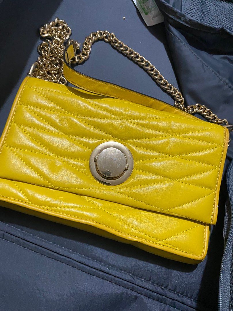 Yellow Shoulder Bag (Category: Shoulder Bags) located in Las Pinas. Submitted by ruegars (Listing ID 1361020870, Image 1). Description: Bought from ukay but havent used it yet If sure buyer, can name your price .