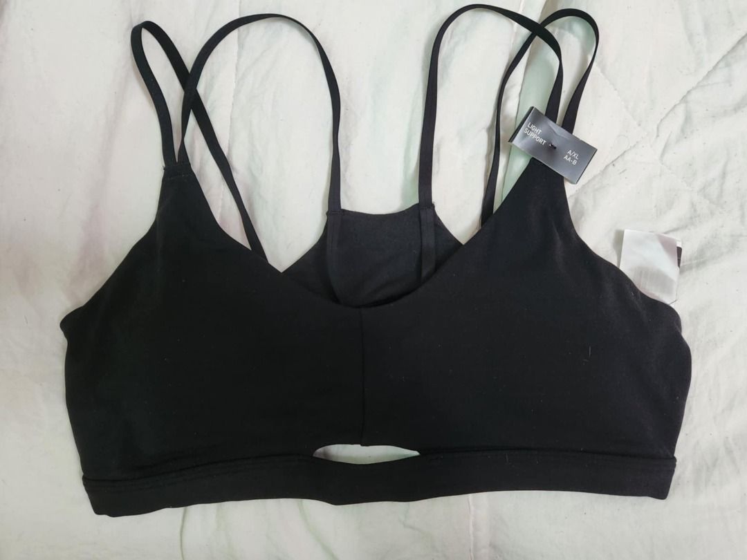 Yoga Studio Luxe Light-Support Bra (Category: Activewear) located in Bacoor. Submitted by arvicius (Listing ID 1360953475, Image 3). Description: RFS: Wrong size. Never worn it kasi I know it's the wrong size Tight fit Strappy back 77% nylon (recycled), 23% elastane Light support Removable padding Elastic bottom band Colour: Black Location: Bacoor, Cavite .