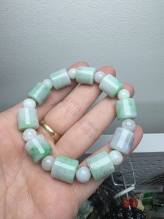 天然緬甸翡翠A 白底青帶星點烏雞桶珠手串64194754590338110