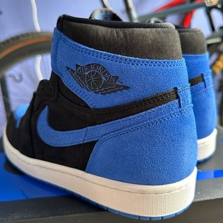 (Category: ) located in . Submitted by sneakeraddict_bw (Listing ID 1356112258, Image 1). Description: .