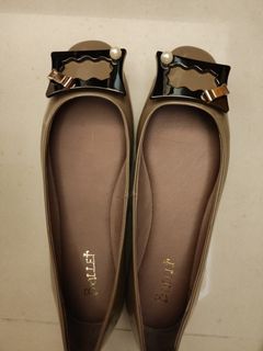 （分類：）位於 。 由 gigitst 提交（商品編號 1356218259，圖片 1）。簡介： 。