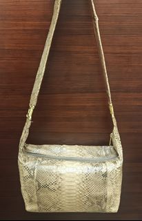 （分類：）位於 。 由 saiphan 提交（商品編號 1356094070，圖片 1）。簡介： 。