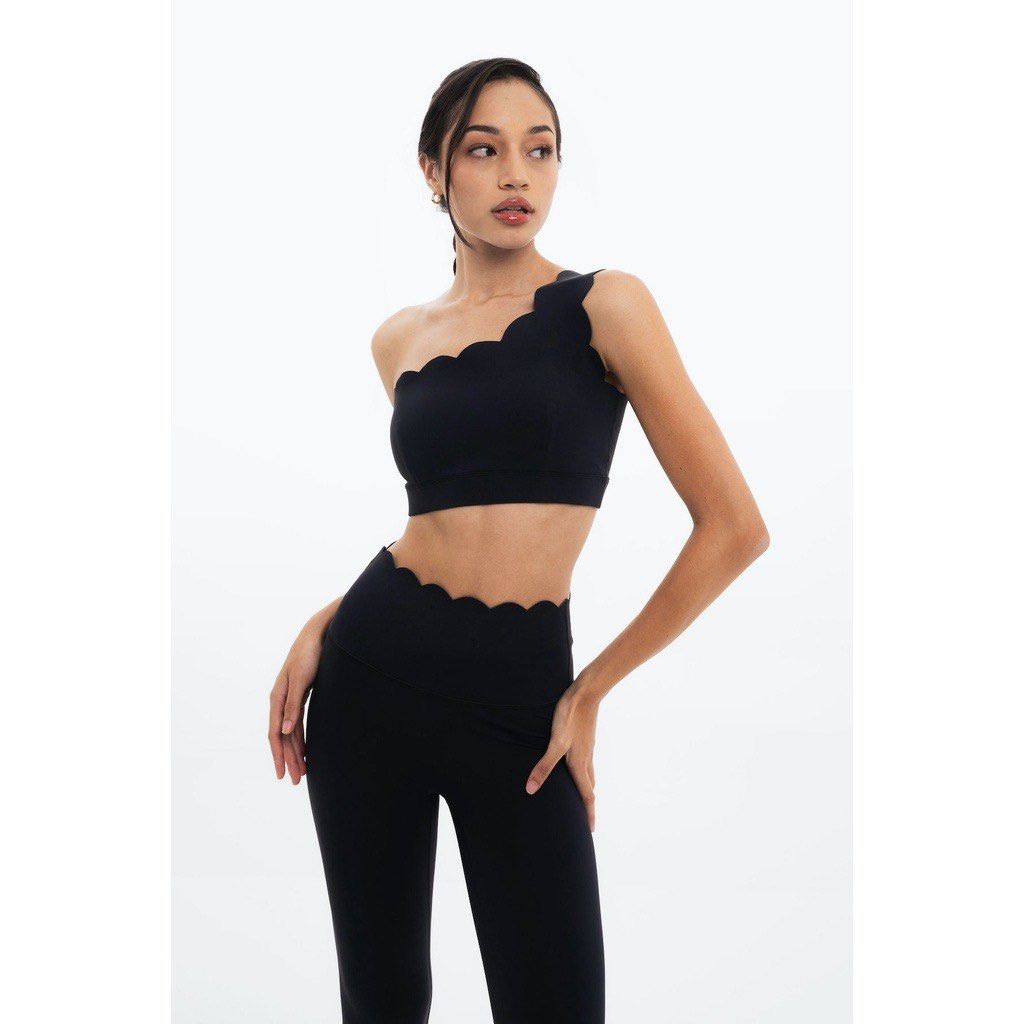 bodies.co - Shell Bra in Black, Fesyen Wanita, Pakaian Wanita, Atasan ...