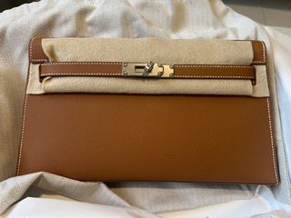 (Category: ) located in . Submitted by shopaholic_declutter (Listing ID 1356088194, Image 1). Description: .