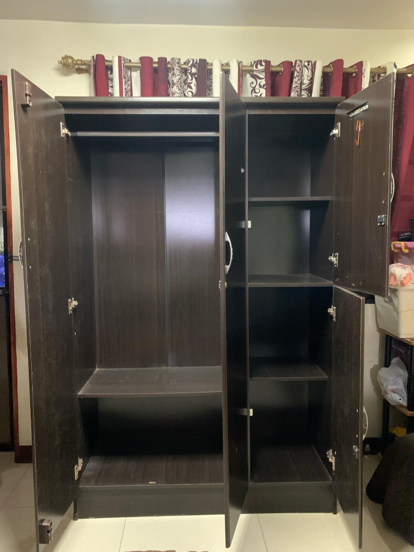 Brown Wardrobe/Closet Cabinet, Furniture & Home Living, Furniture ...
