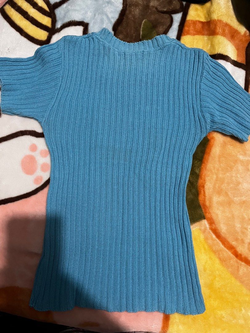 Cute knit shirt (Category: Shirts) located in Baguio. Submitted by kaudry_ (Listing ID 1356233620, Image 2). Description: ✅Size: S-M ✅Still super cute. Used but not abused RFS: decluttering .