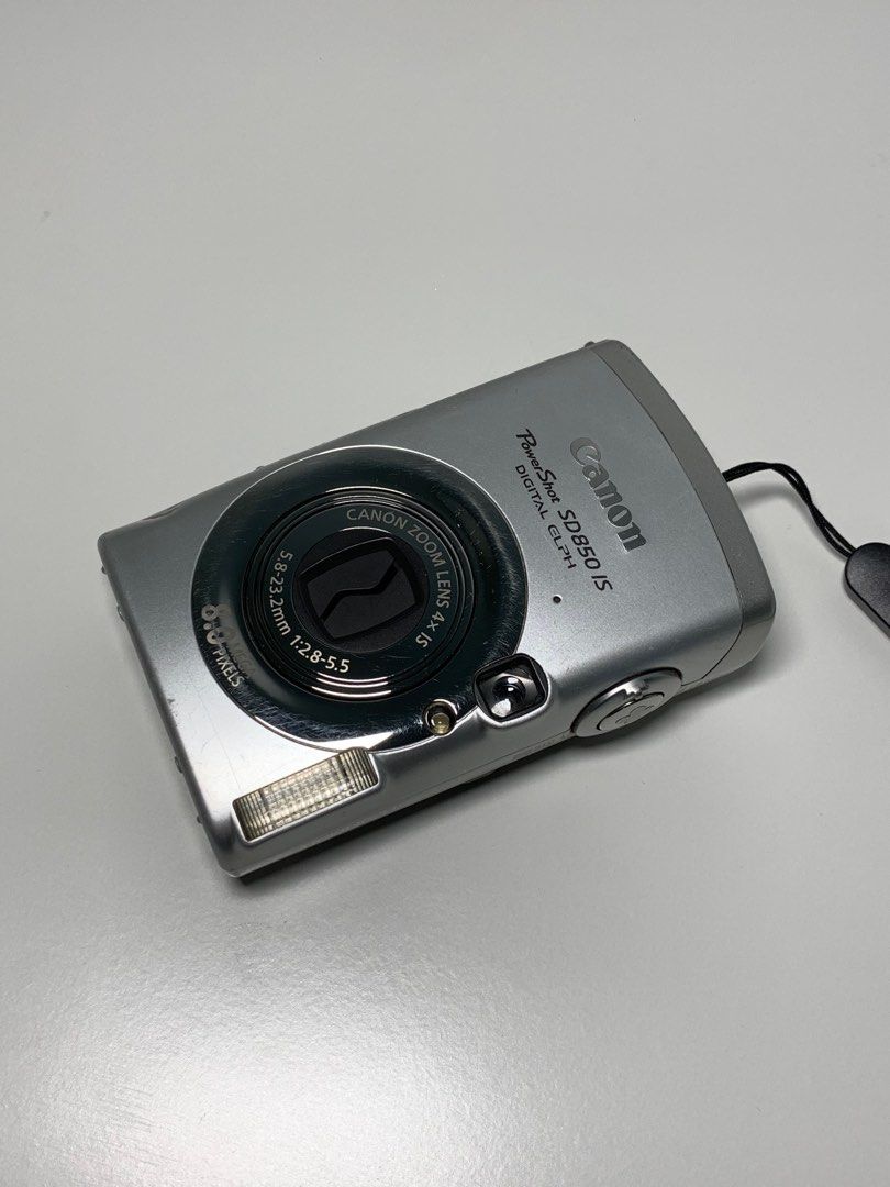 digicam canon powershot sd859 IS digital elph (Category: Cameras) located in Quezon City. Submitted by shopbym_ (Listing ID 1356140370, Image 2). Description: working complete set issue: lens cover doesnt fully closed anymore but doesn’t affect anything tbh i really love the output of this one!! but i have to let go bc i dont use it anymore sincr i have a new digicam 🤍 ps : carousell dont give justice to sample photos soo dm me :))) more sample 