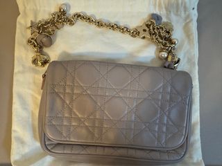 （分類：）位於 。 由 byebyesell 提交（商品編號 1356214632，圖片 1）。簡介： 。