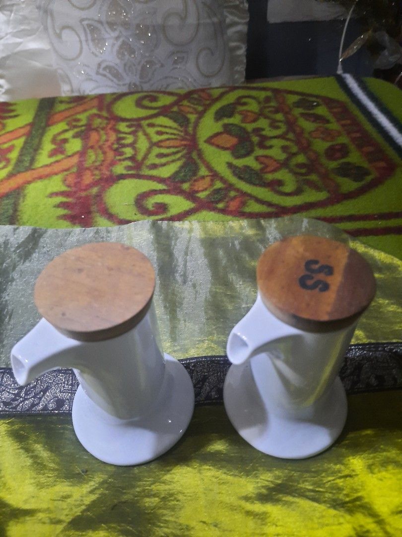 Ikea swedish ceramic condiments jar with lid 4.2x3" per pc (Category: Food Organization & Storage) located in Manila. Submitted by luckycharm_215 (Listing ID 1356136157, Image 2). Description: price per pc or take all for less.