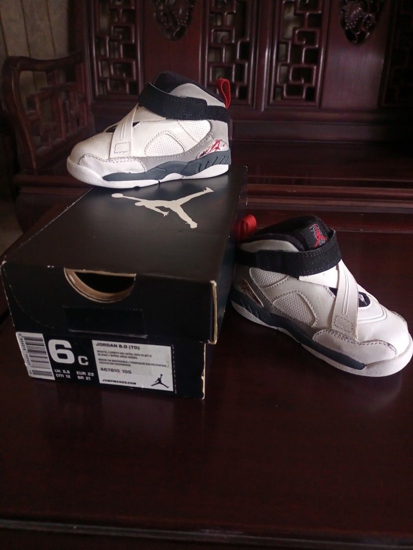 JORDAN 8.0 (TD) (Category: Babies & Kids Fashion) located in Manila. Submitted by myclosetraiders.ph (Listing ID 1356050302, Image 3). Description: ❗FOR SALE❗ Authentic/Preloved Jordan 8.0 (TD) 6C UK 5.5 Cm 12 Eur 22 Br 21 In excellent condition Used twice only, Outgrown Php: 1,400 Loc: Qc Mop: Gcash/Bpi Del: Grab/Lalamove *SF to be shouldered by the buyer.