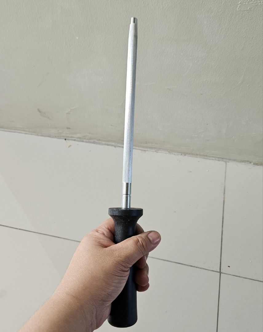 Knife Sharpener (Category: Knives & Chopping Boards) located in Rizal. Submitted by cherry_garcia (Listing ID 1356159389, Image 2). Description: Mode of Payment : G-Cash/Paymaya Mode of Delivery : Lalamove/Grab/LBC Location : Filinvest East Marcos Highway Cainta, Rizal.