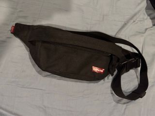 (Category: ) located in . Submitted by sc_889 (Listing ID 1356190007, Image 1). Description: .