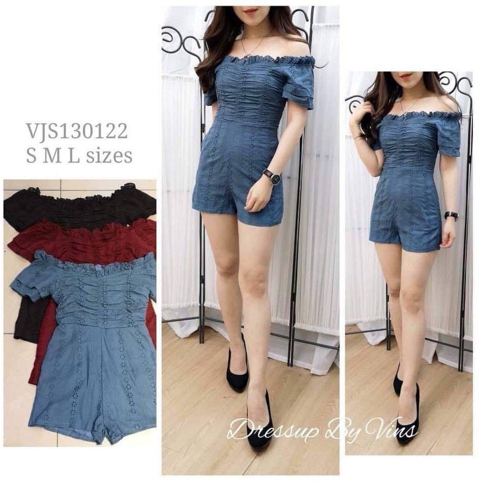 Maroon Jumpsuit (Category: Jumpsuits) located in Ipoh. Submitted by styleyourself_ (Listing ID 1356166315, Image 2). Description: Brand new with tag Length 68cm S:bust78cm~waist66cm~hips88cm Retail price: Rm69, selling at rm22.