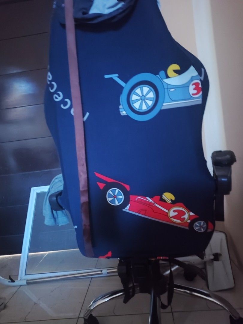 Panther Gaming chair reclining (Category: Chairs) located in Malabon City. Submitted by muscillini (Listing ID 1356068848, Image 1). Description: With Chair cover free RFS PANGGATAS ni baby meetup Happygomall bignay Valenzuela city.