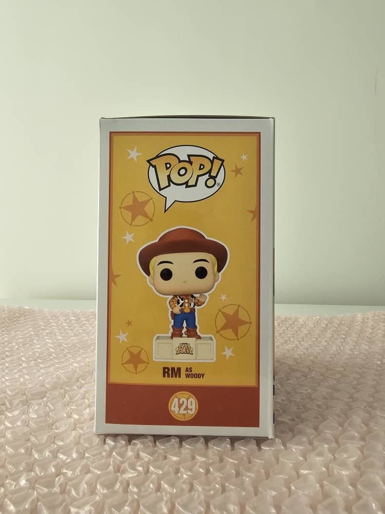 Funko Pop! Toy Story x TinyTAN BTS - RM as Woody 429 - Loja TSC