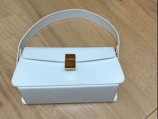 （分類：）位於 。 由 kaninac 提交（商品編號 1356209057，圖片 1）。簡介： 。