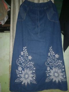 (Kategori: ) berada di . Dikirim oleh flowieethrifty (ID iklan 1356110653, Gambar 1). Deskripsi: .