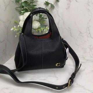 ●SALE COACH LANA 25 SHOULDER BAG•