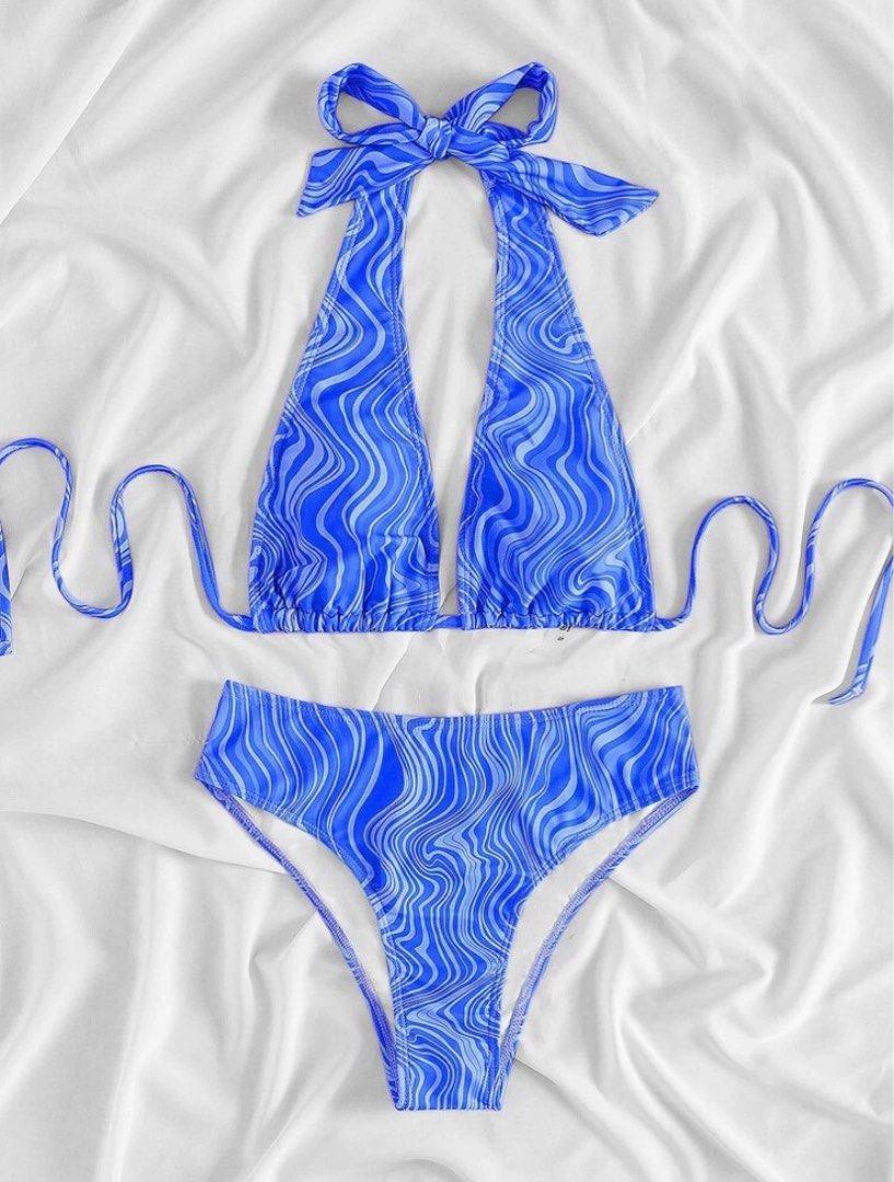 Shein two piece bikini (Category: Bikinis & Swimsuits) located in Caloocan City. Submitted by declutterbyA (Listing ID 1356190033, Image 2). Description: Worn once Size: medium Helping tags: swimsuit/bikini/shein/blackbough/eightmermaid/h&m.