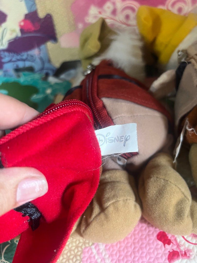 Snow White’s Dwarf Stuffed Plush Pouches (Category: Plushies & Soft Toys) located in Imus. Submitted by thefluffymomma (Listing ID 1356066206, Image 3). Description: *Incomplete* - 4 out of 7 Snow White’s Dwarves Disney Plush pouches Grumpy, Doc, Bashful & Sneezy Italian names on their hats - Brotolo, Dotto, Mammolo & Eolo Needs wash Bundle for ₱600.