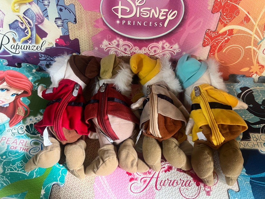 Snow White’s Dwarf Stuffed Plush Pouches (Category: Plushies & Soft Toys) located in Imus. Submitted by thefluffymomma (Listing ID 1356066206, Image 2). Description: *Incomplete* - 4 out of 7 Snow White’s Dwarves Disney Plush pouches Grumpy, Doc, Bashful & Sneezy Italian names on their hats - Brotolo, Dotto, Mammolo & Eolo Needs wash Bundle for ₱600.