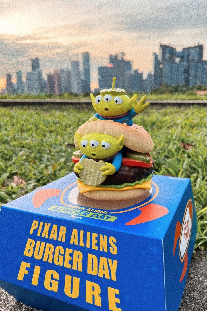 Soap Studio PX025 Disney Pixar Toy Story Aliens Burger Day Figure ...