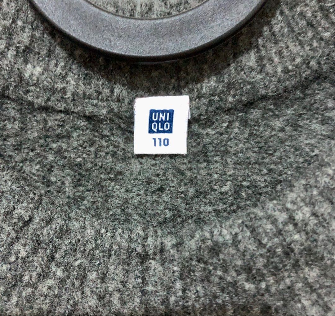 Uniqlo Wool Sweater sz 110 (Category: Babies & Kids Fashion) located in Paranaque City. Submitted by annelp20 (Listing ID 1356138307, Image 2). Description: - Uniqlo Wool Sweater - size 110, can fit up to 4-5T depending on body built - worn 3x only.