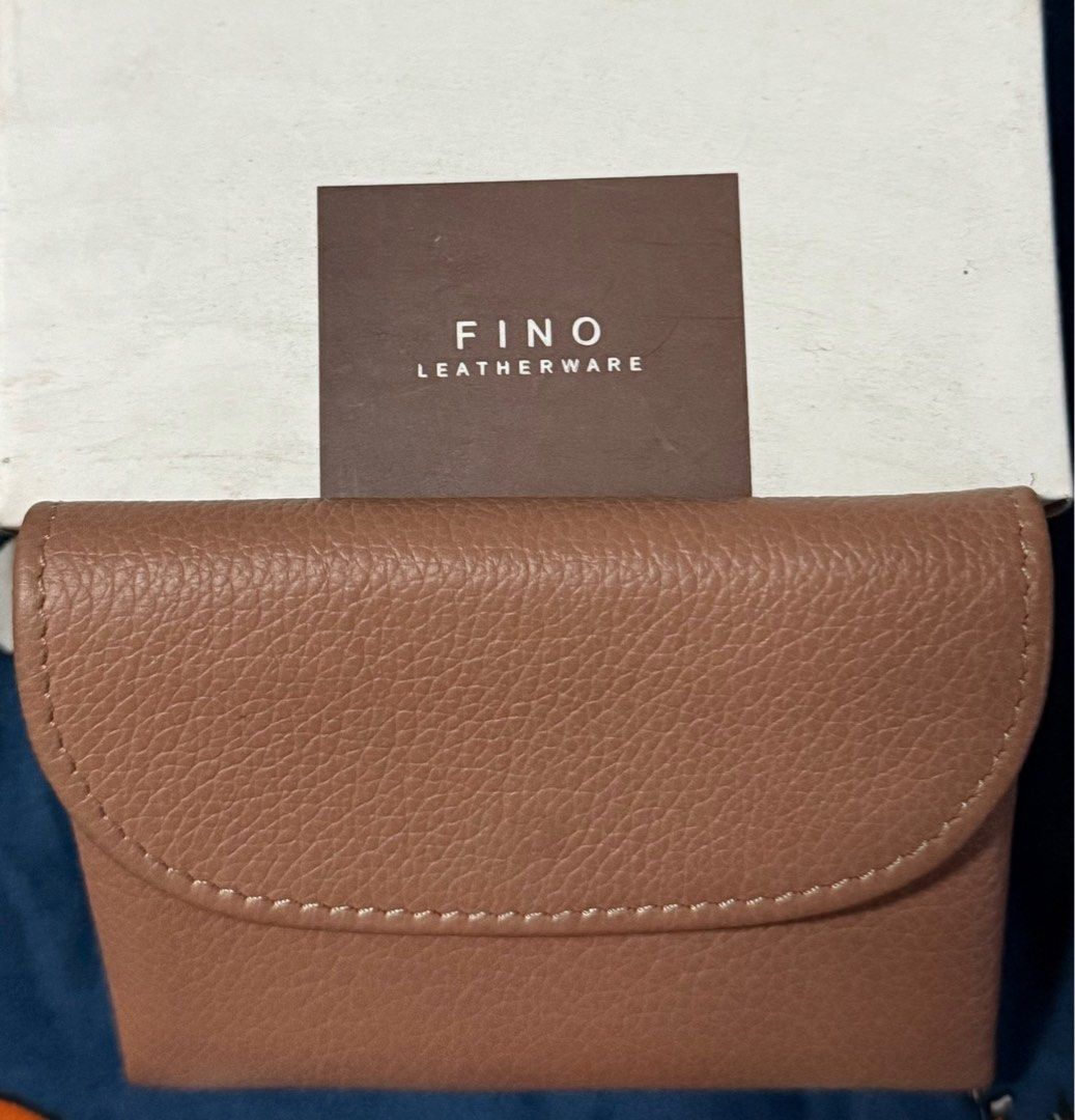 WALLET (Category: Wallets & Card holders) located in Manila. Submitted by blackwhiit (Listing ID 1356159949, Image 1). Description: Dimensions: Height: 8CM / Width: 10CM FITS ID's and CREDITCARD MONEY FOLD ORIGINAL FINO LEATHER WITH BOX .