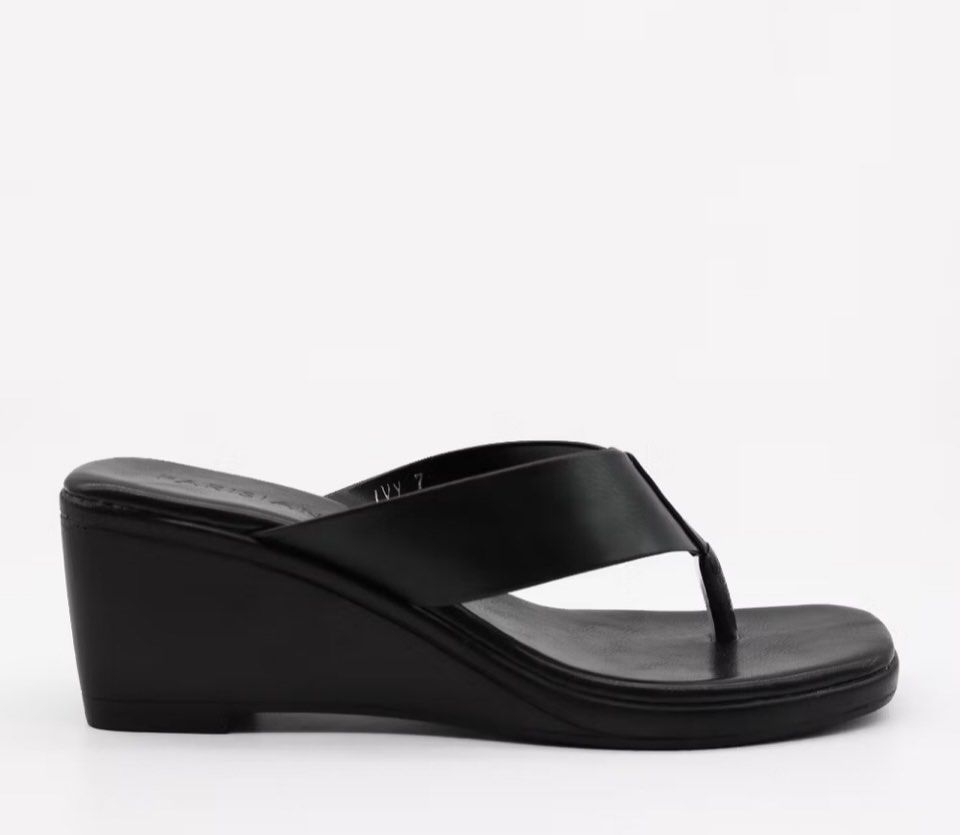 Wedge Sandals (Category: Wedges) located in Quezon City. Submitted by leilopez (Listing ID 1356109698, Image 1). Description: Last price already 24cm No issues Tsora QC area Payment first .