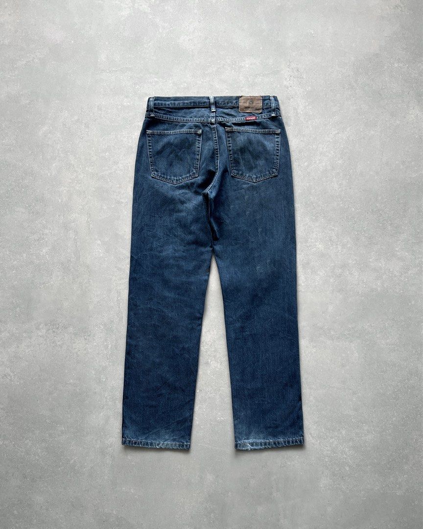 WRANGLER RETRO® Active Flex Relaxed Jeans (Category: Jeans) located in Manila. Submitted by morf_sply (Listing ID 1356224113, Image 2). Description: Regular fit jeans made of cotton denim. Five-pocket design. Washed effect. Zip fly and button fastening. Waist 33 in Rise 11.5 in Inseam 32 in Length 41.5 in Leg Opening 8 in .