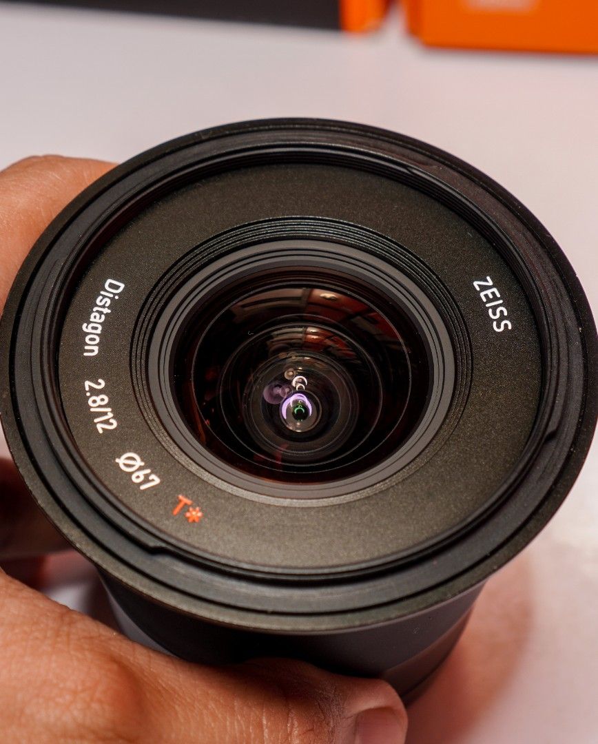 Zeiss touit 1 (Category: Lens & Kits) located in Paranaque City. Submitted by gheetahryztah (Listing ID 1356153596, Image 3). Description: used but in good working condition galing us, no issues clean glass with front cover and rear cap pickup only at San Dionisio Paranaque.