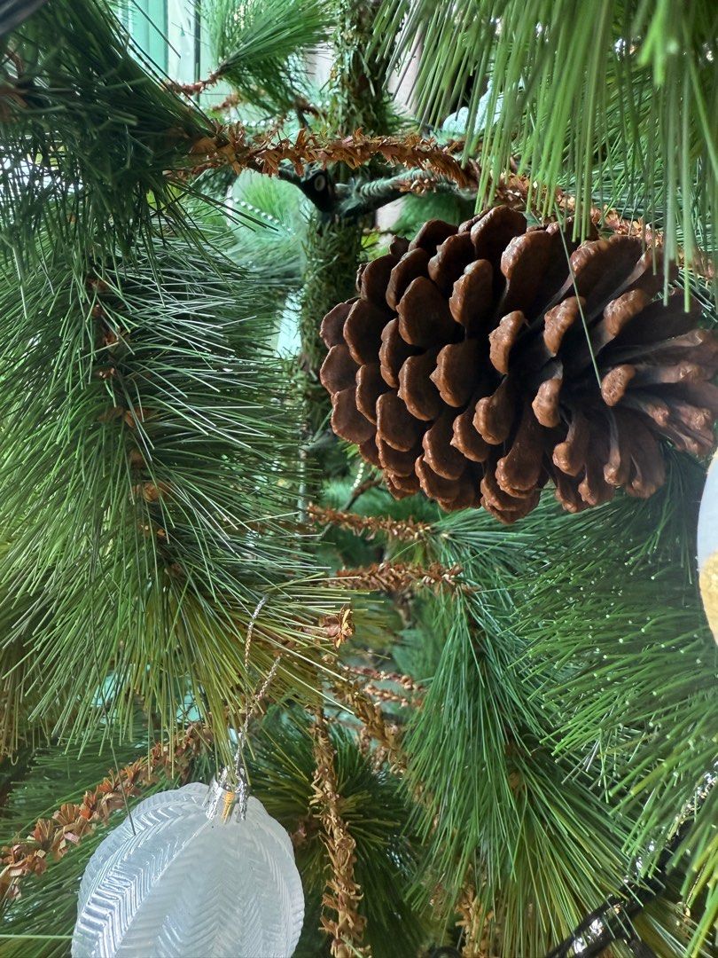 7ft Artificial Christmas Tree65075491923330111