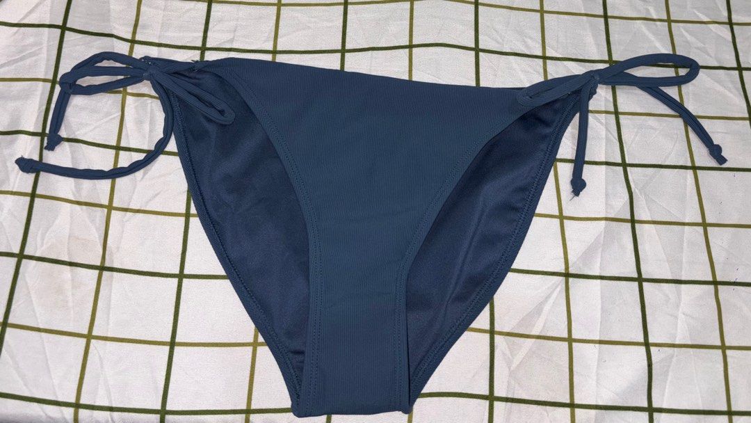 Bench swimsuit swim wear blue string summer (Category: Bikinis & Swimsuits) located in Taguig. Submitted by de.clutter_manila (Listing ID 1361123135, Image 2). Description: wore it once ❗️Size: large ❗️Color: blue Didn’t use the bottom. Used the top once. - padded - polyester & elastane Bought this for 599 .