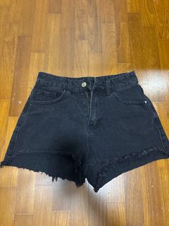 (Category: ) located in . Submitted by clvrkr (Listing ID 1361172825, Image 1). Description: .