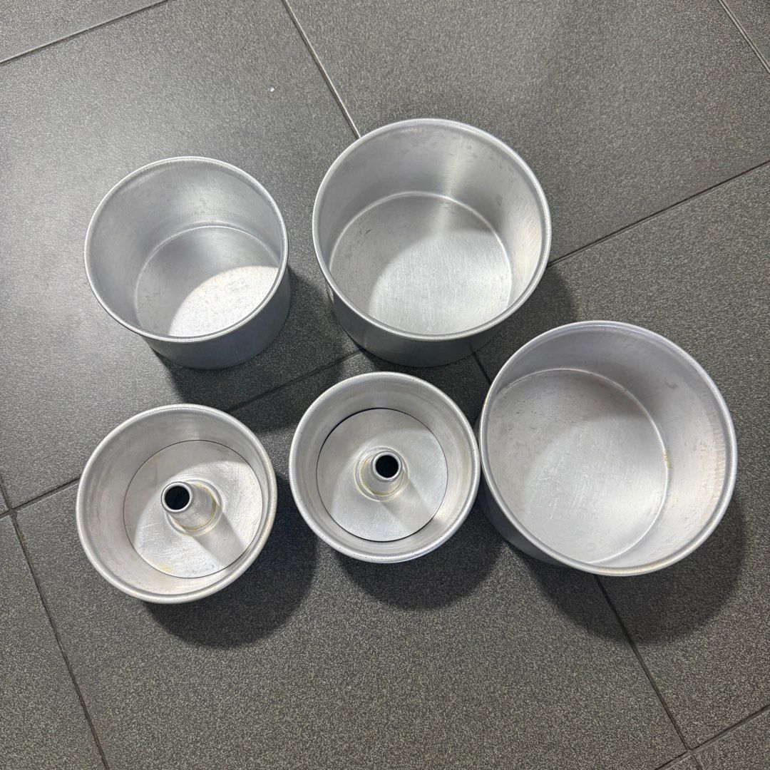 Cake Tin / Baking Pan