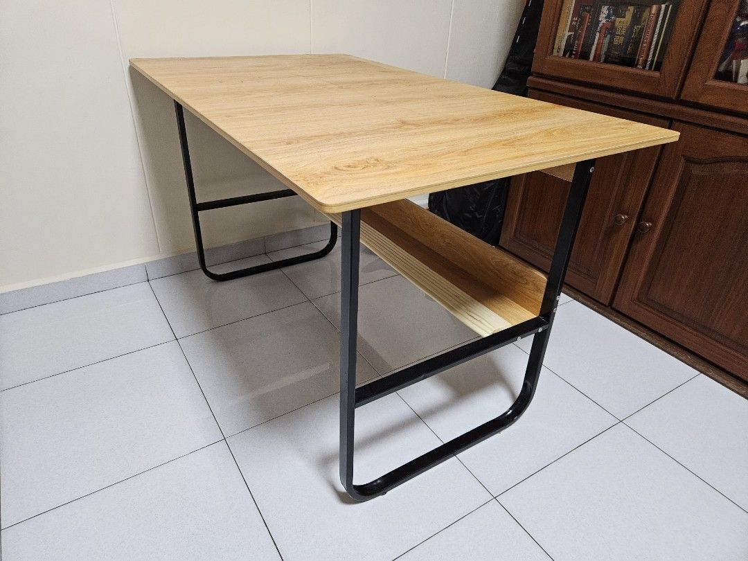 Computer Table (Category: Tables & Sets) located in Singapore. Submitted by higanbana (Listing ID 1361103092, Image 3). Description: Computer table 120 cm by 60 cm laptop and mouse set not included.