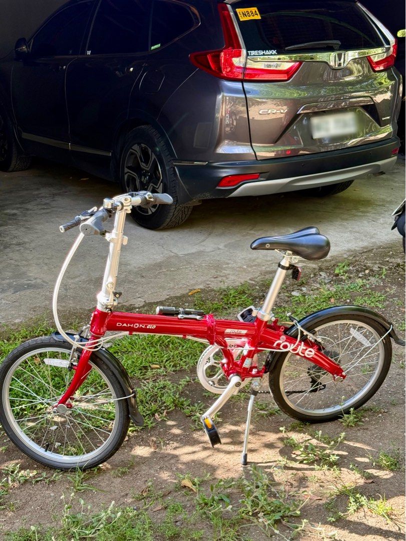 Dahon folding bike (Category: Bicycles) located in Quezon. Submitted by eden.g (Listing ID 1361132771, Image 3). Description: Dahon route ruby red (glo edition) Transmission: 7 speed Wheel size: 20 inches Weight: 12.2 kg.