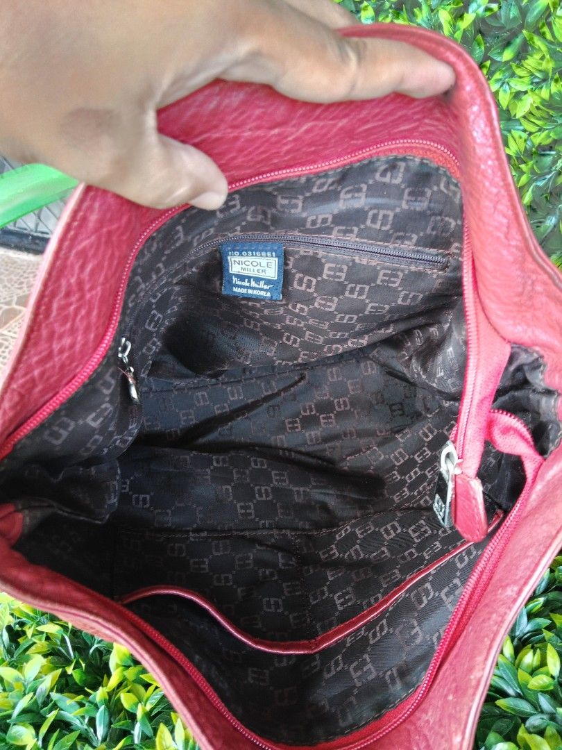 NICOLE MILLER (Category: Luxury Bags & Wallets) located in Zamboanga. Submitted by reg_ukay_shopp (Listing ID 1361112679, Image 3). Description: .