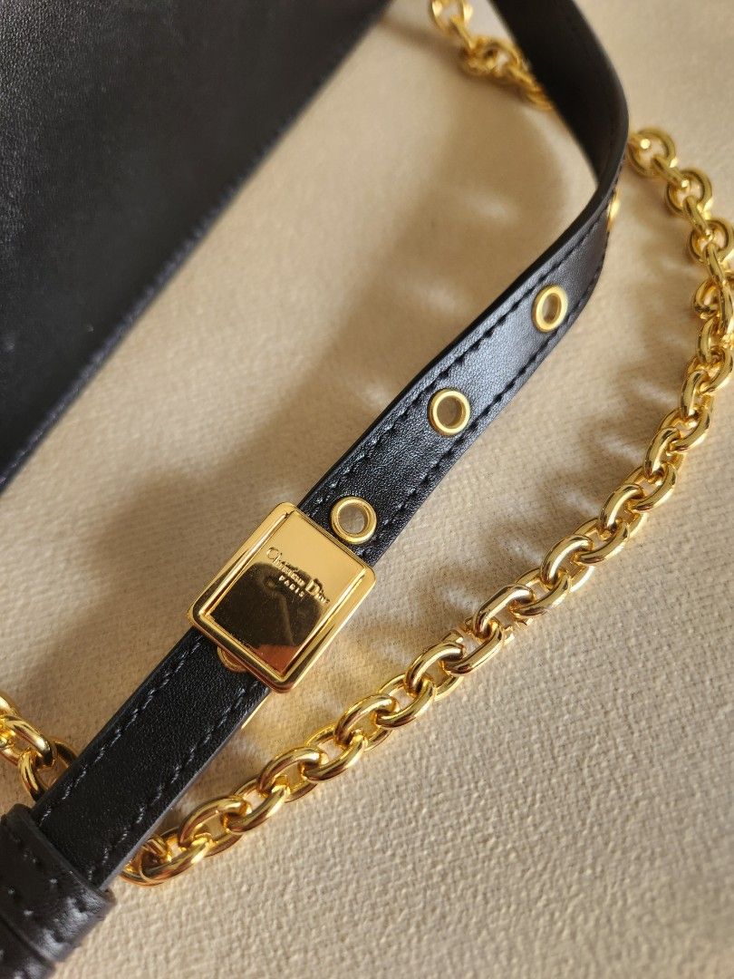 Dior 30 (Category: Luxury Bags & Wallets) located in Manila. Submitted by autumntreasures (Listing ID 1361112727, Image 3). Description: Thrifted, NGA.