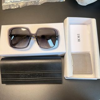 （分類：）位於 。 由 madeleineyee 提交（商品編號 1361082470，圖片 1）。簡介： 。