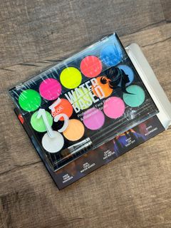 （分類：）位於 。 由 irismakeup 提交（商品編號 1361096327，圖片 1）。簡介： 。