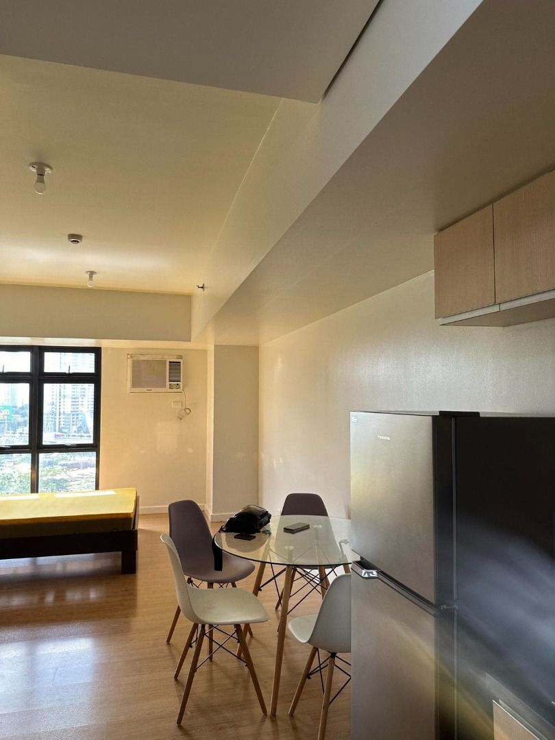 For Rent Studio Unit - Alveo High Park Tower 2 (Category: Apartments & Condos) located in Taguig. Submitted by propertyinsiderph (Listing ID 1361123564, Image 2). Description: FOR RENT / FOR LEASE 2 Units Available!! Alveo High Park Tower 2 Studio Semi-Furnished Unit with 1 parking slot 32 sq.m ₱27,000 per month inclusive of association dues parking (+ 6,000) includes Range Hood Refrigerator Cabinet queen Bed Frame with Mattress Dining Table and 