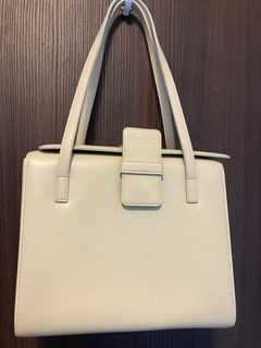 （分類：）位於 。 由 amethyst1297063 提交（商品編號 1361110370，圖片 1）。簡介： 。
