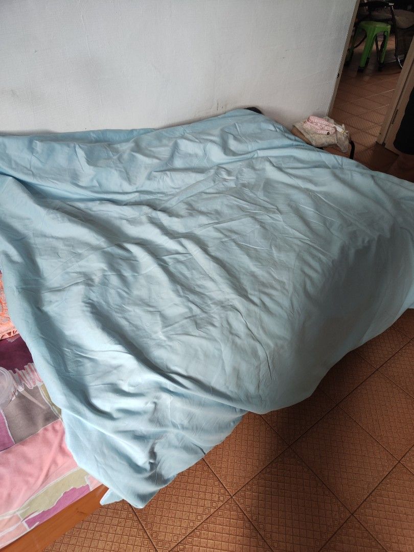 Handmade Patchwork Blanket (Category: Handmade Craft) located in Singapore. Submitted by devilegna0704 (Listing ID 1296239287, Image 6). Description: Handmade by grandma using a traditional sewing machine. Size as shown in photos (approx 155cm x 130cm) Blanket 1: pic 1 - 3 Blanket 2: pic 4-6 Blanket 3: pic 7-9.
