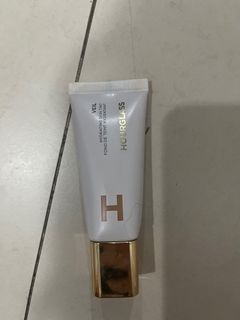 Hourglass veil skin tint #8
