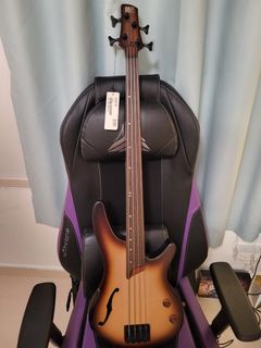 （分類：）位於 。 由 hk20212021 提交（商品編號 1361169552，圖片 1）。簡介： 。